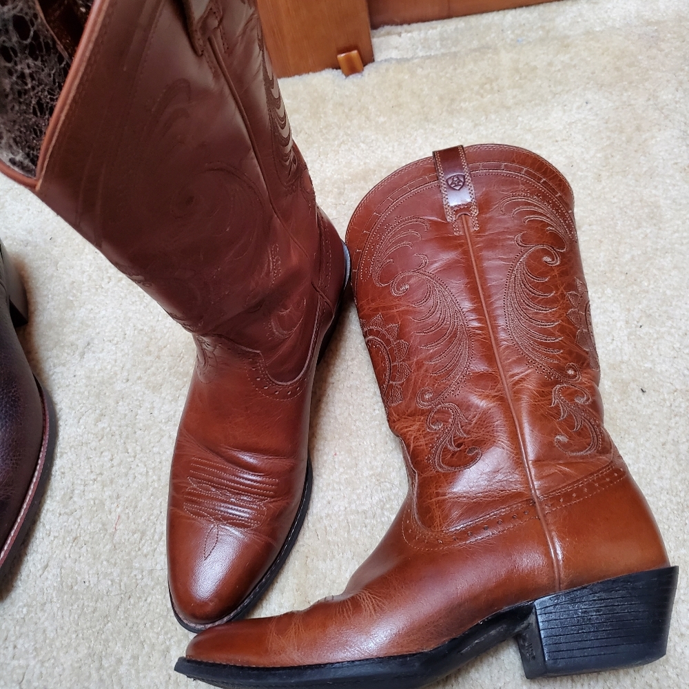 Ariat Women's Magnolia Distressed Brown Heritage R-Toe Traditional Toe Western - Picture 4 of 4